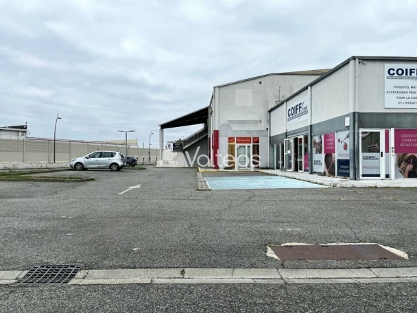 Photo 1 – location locaux commerciaux	PORTET SUR GARONNE (31120)