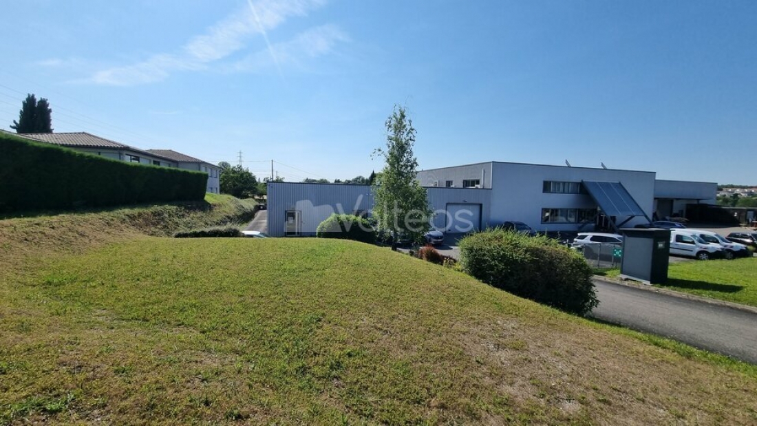 Photo 1 – vente locaux d'activités	MONDOUZIL (31850)